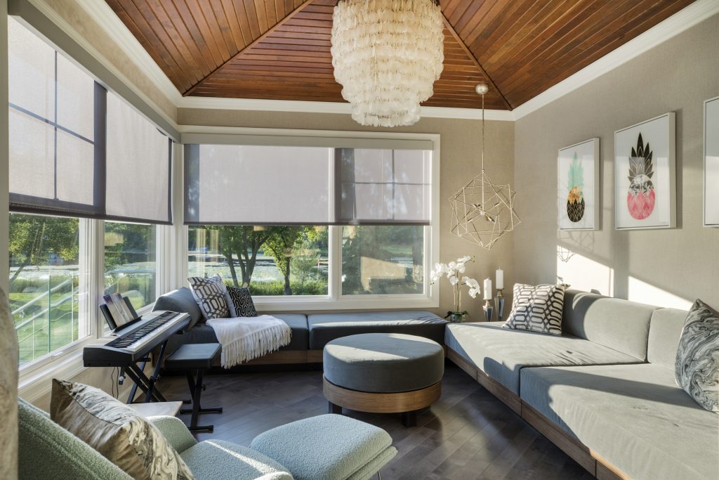 Smart home and tech trends: Motorized Shades