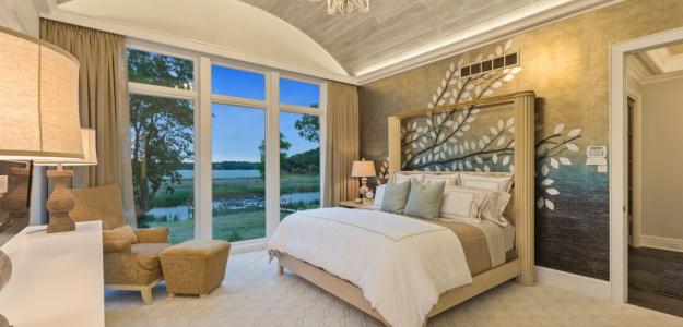 Relaxing Artisan Home Bedroom by Lecy Bros.