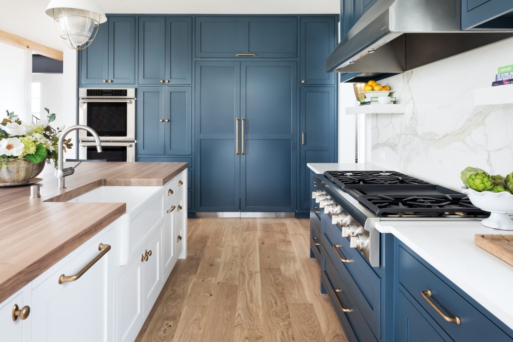 Design Trend: Painted Cabinetry | Home: Elevation Homes | Photo: Landmark Photography